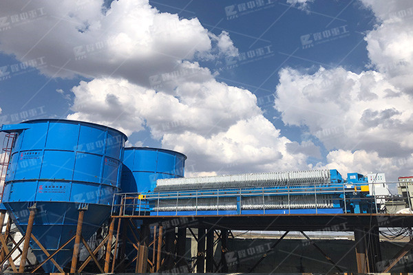 帶式污泥壓濾機(jī)泥餅含水率在多少？