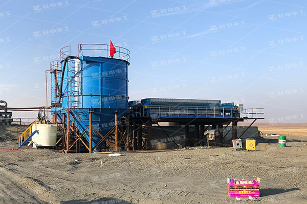 200平方的壓濾機有嗎？污泥脫水機多少錢一臺？