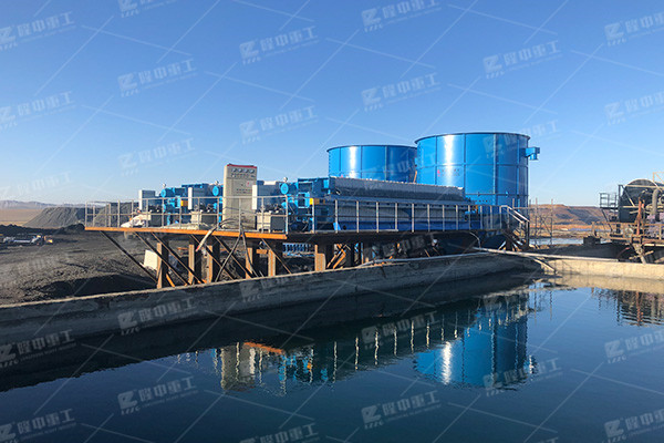污泥壓濾機(jī)對(duì)濾板進(jìn)行過(guò)濾時(shí)對(duì)壓力和過(guò)濾溫度有什么要求？